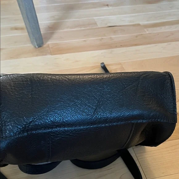 Portland Leather Lola Crossbody and Tassel - Picture 10 of 11